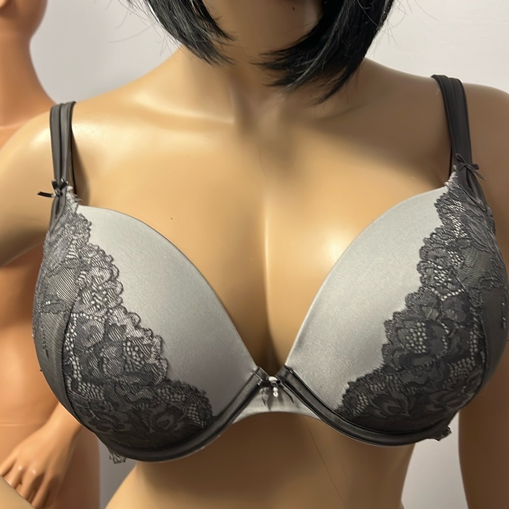 Torrid Bra S40D